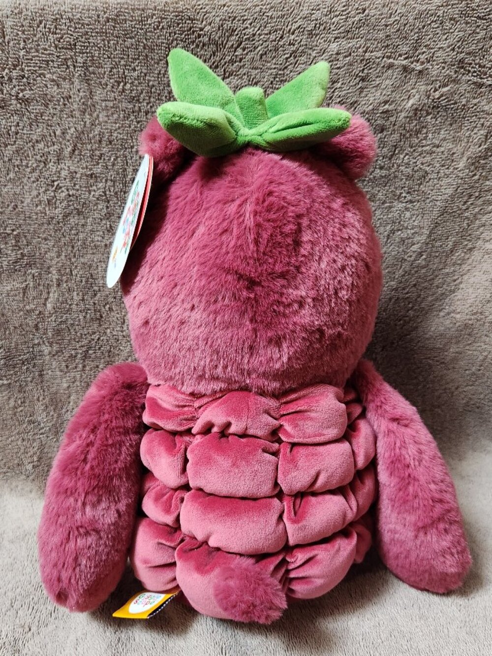 GiggleScape - Berry Bears - RASPBERRY - NEW NWT - Picture 2 of 3